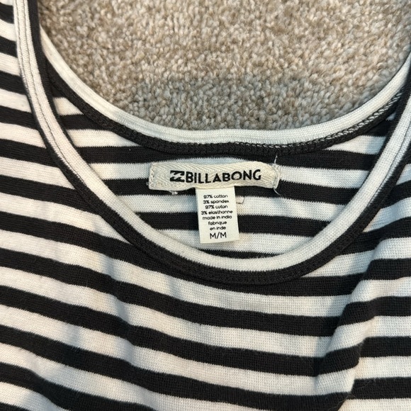 Billabong bralette or crop top - Picture 2 of 3
